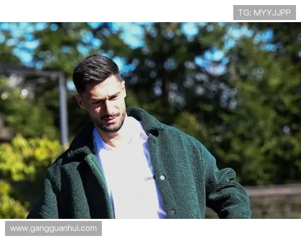 门兴官方宣布德国国脚克莱因丁斯特因半月板受伤将缺席数月比赛 门兴官方宣布德国国脚克莱因丁斯特因半月板受伤将缺席数月比赛